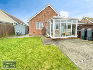 SPRINGFIELD MEADOWS- click for photo gallery